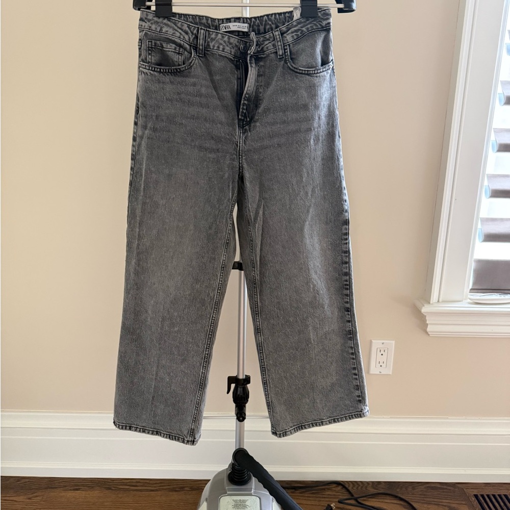 High-Rise Wide-Leg Gray Jeans